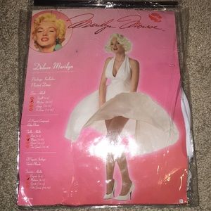Marilyn Monroe Costume